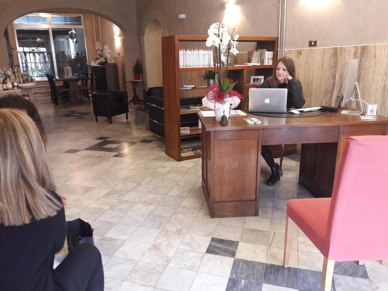 Art Hotel Pietrasanta Esterno foto